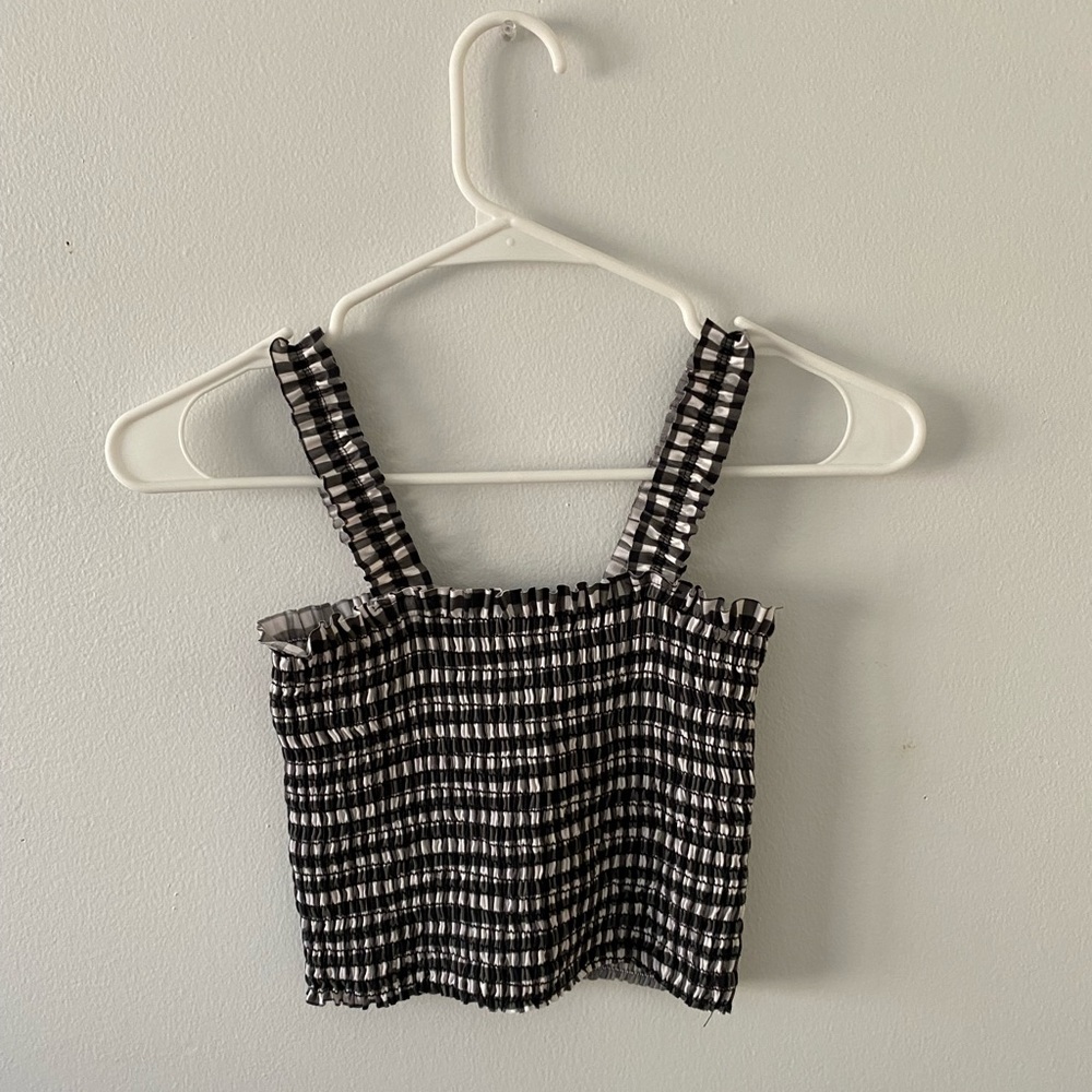 Cropped summer tank